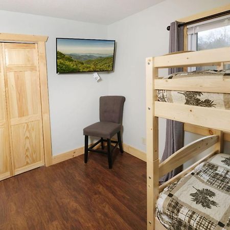 Big Oak Hideaway Villa Гетлинбург Екстериор снимка