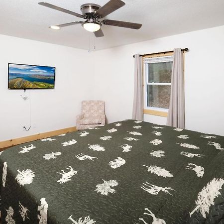 Big Oak Hideaway Villa Гетлинбург Екстериор снимка